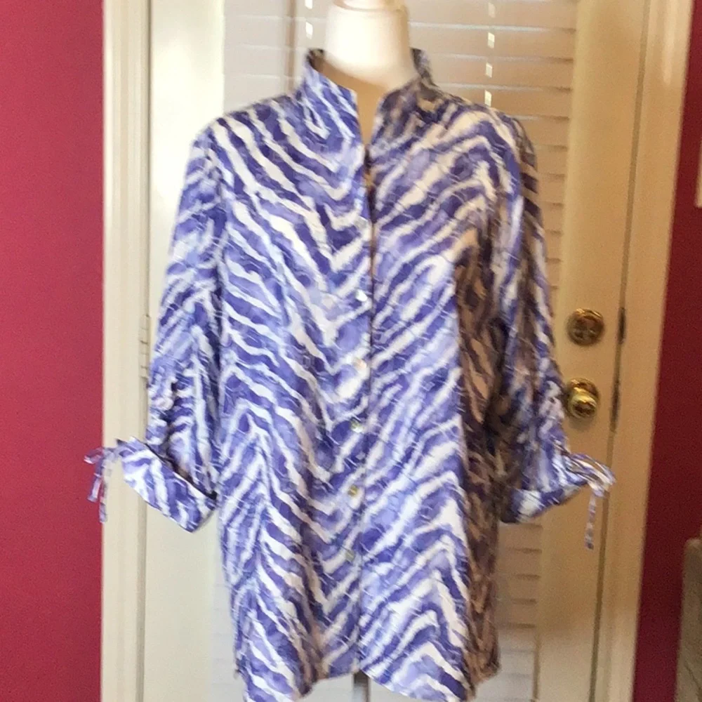 John Mark Blue and White Button Down Jacket. NWT - Picture 5 of 12